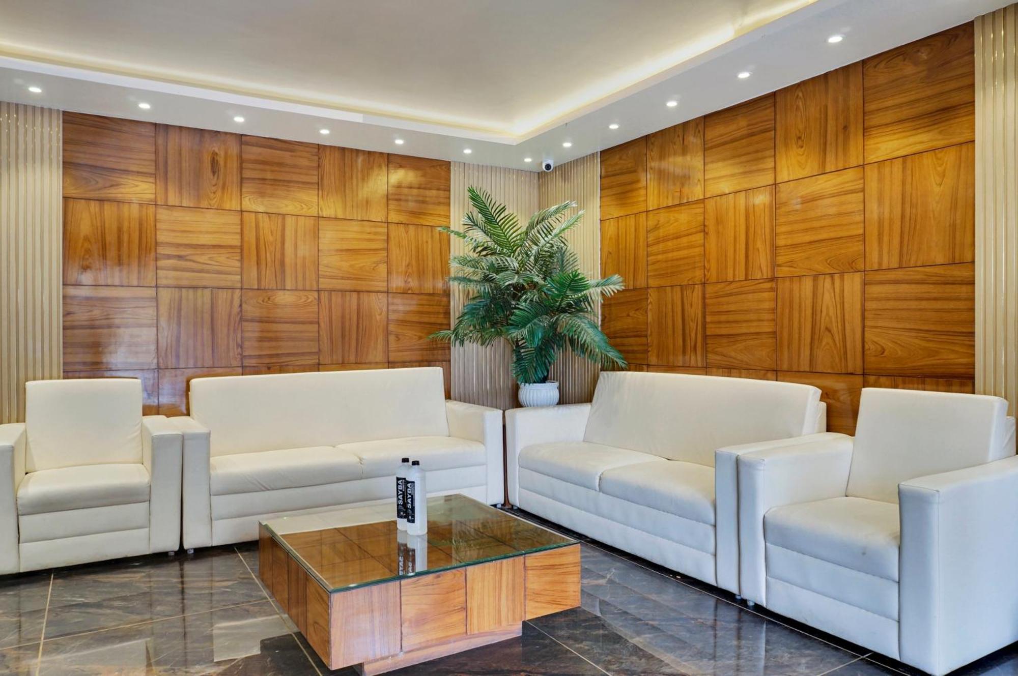 פונה Hotel Sayba Executive מראה חיצוני תמונה