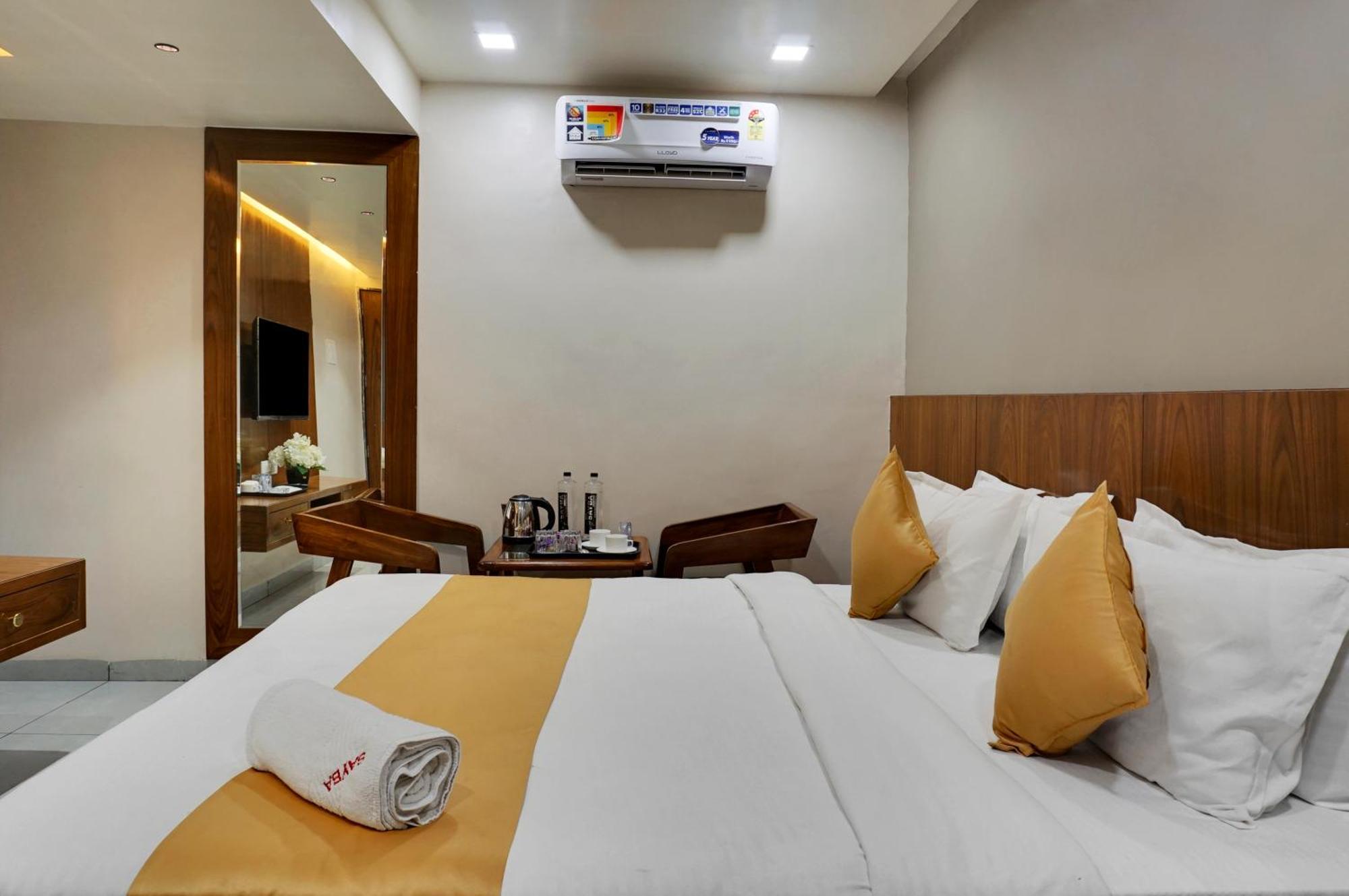 פונה Hotel Sayba Executive מראה חיצוני תמונה